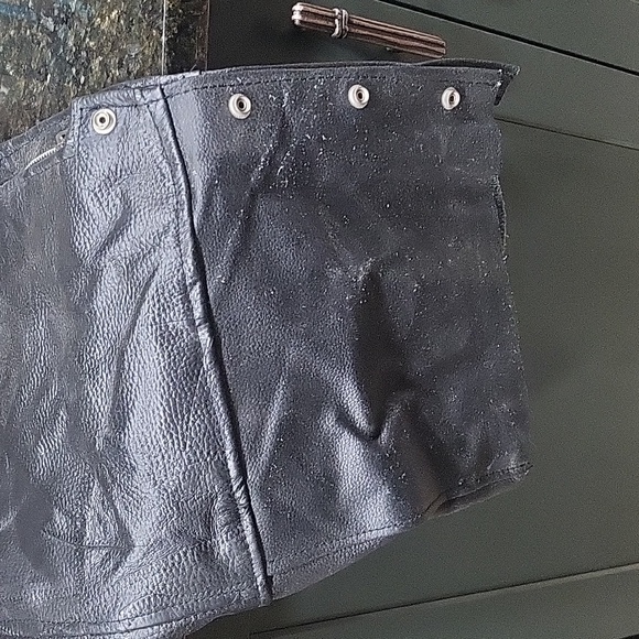 Diamond Plate Buffalo Leather Black Lined Pebbled Leather Motorcycle Chaps Sz XL - Picture 2 of 9